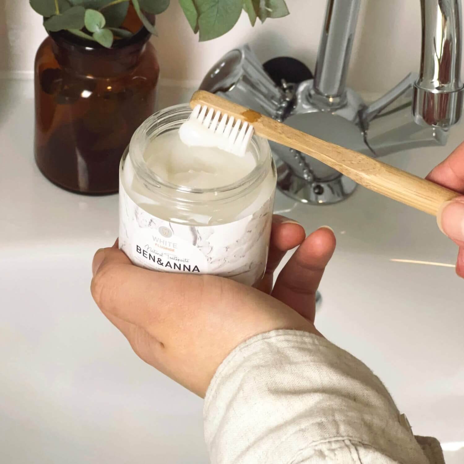 Sustainable Natural Toothpaste