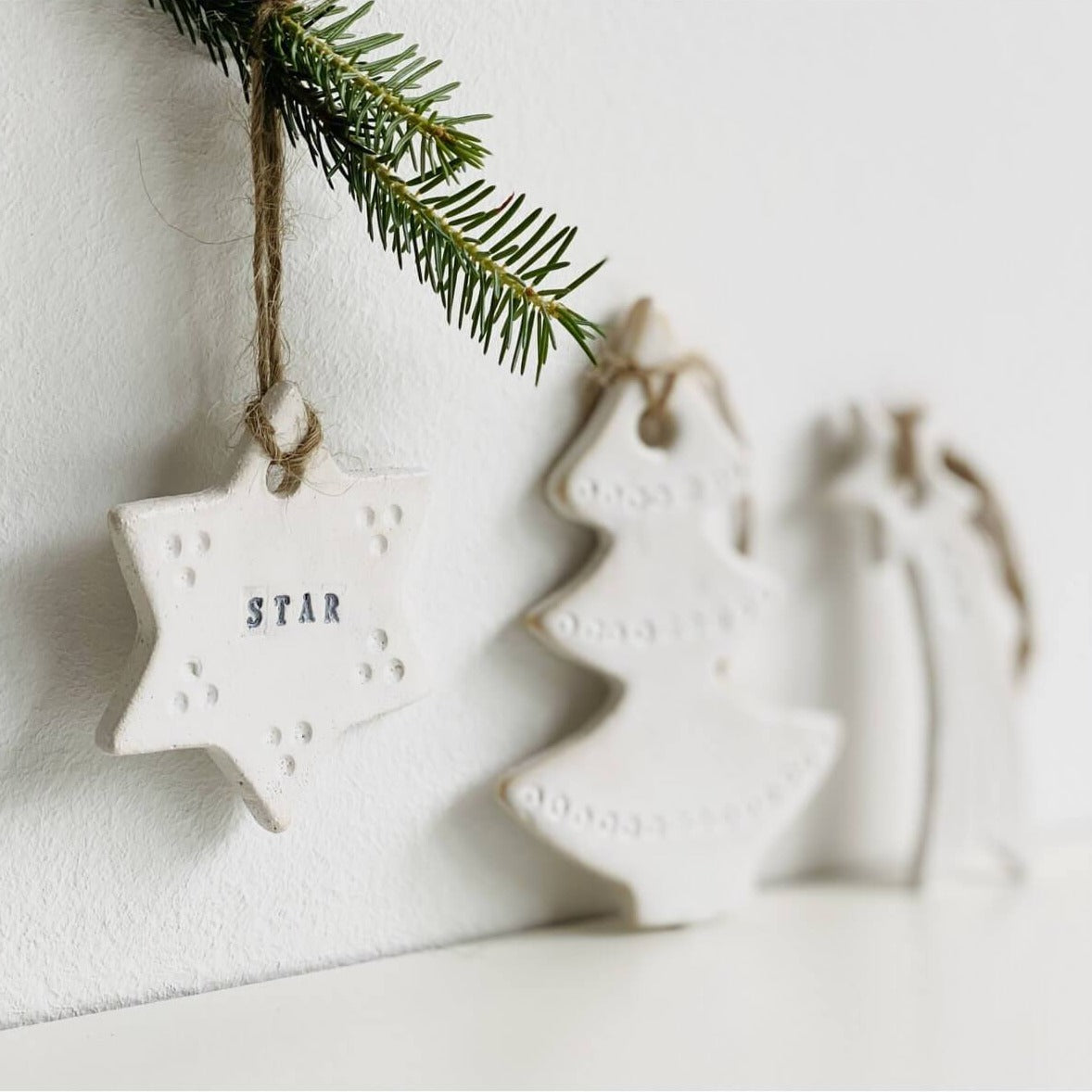 Ceramic Christmas Tree Hangers - Set - Plastic Free Amsterdam